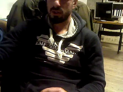 giorgakaci69 online show from February 9, 2025, 6:16 pm