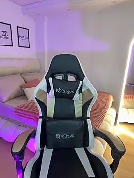 Dj scarlettmorreti online show from September 27, 2025, 11:43 pm