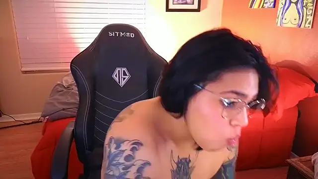 miacanela xo online show from January 16, 2025, 7:38 am