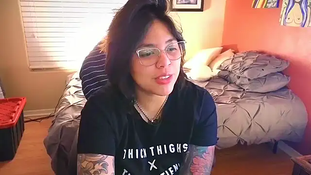 miacanela xo online show from January 18, 2025, 2:03 am