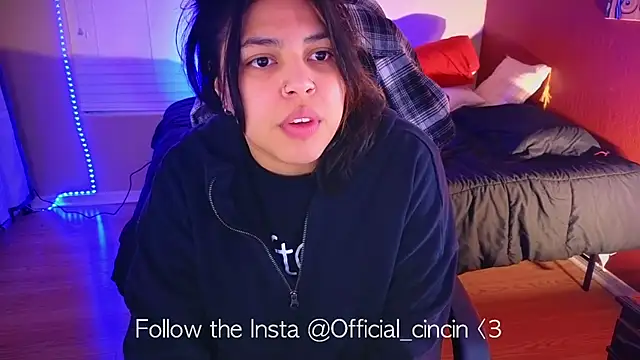 miacanela xo online show from February 1, 2025, 1:02 am