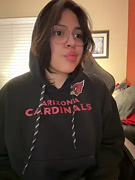 miacanela xo online show from February 17, 2025, 7:15 am