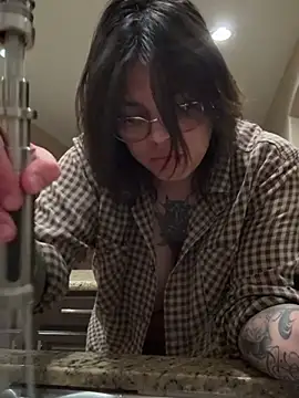 miacanela xo online show from February 27, 2025, 9:32 am