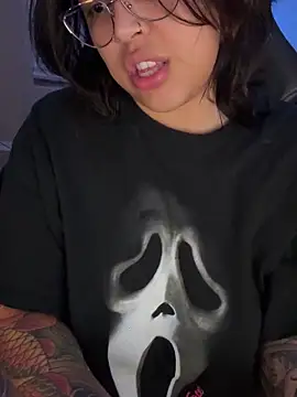 miacanela xo online show from March 18, 2025, 8:58 am