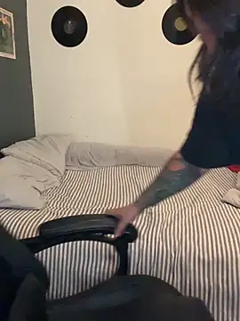 miacanela xo online show from March 26, 2026, 2:06 am