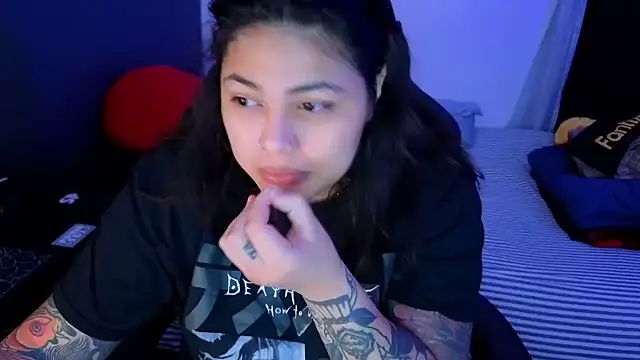 miacanela xo online show from April 9, 2026, 12:21 am