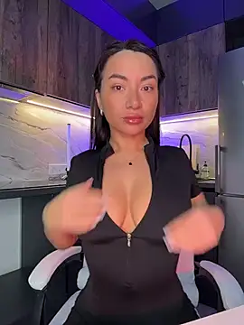 Melisa Ester online show from November 20, 2025, 12:38 pm