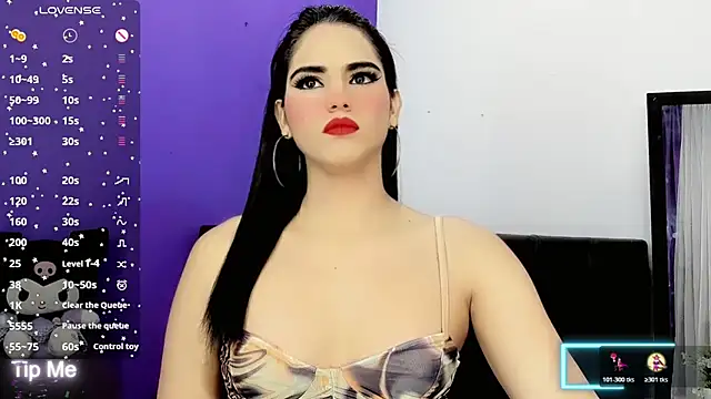 valentina princess  online show from October 30, 2025, 9:15 pm