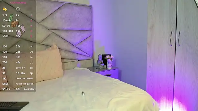 1m megan online show from December 24, 2024, 3:38 am