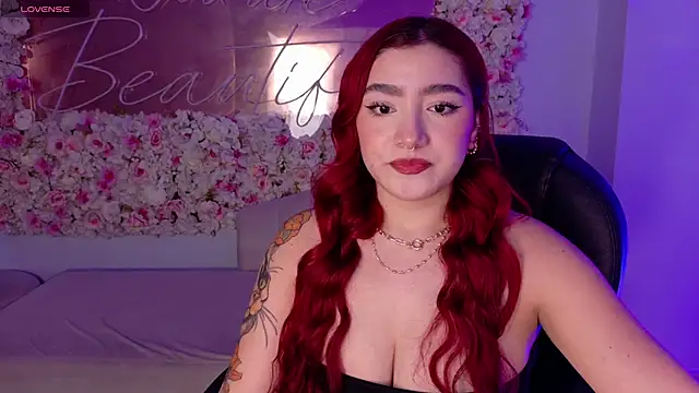 Snapshot of ViolettCastel chatting on January 16, 2026, 7:29 pm ViolettCastel online show from January 16, 2026, 7:29 pm