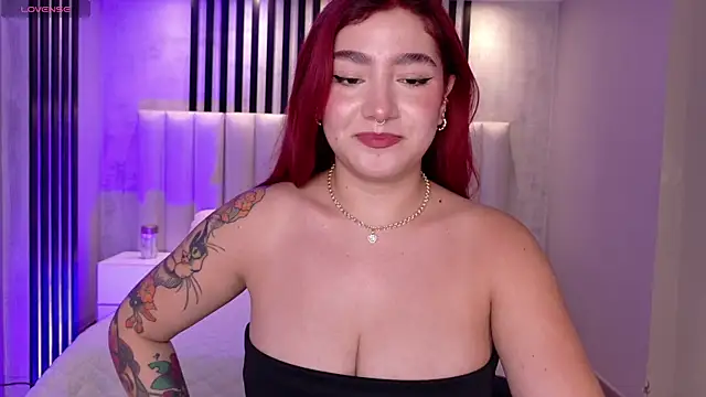 Snapshot of ViolettCastel chatting on March 20, 2026, 7:08 pm ViolettCastel online show from March 20, 2026, 7:08 pm