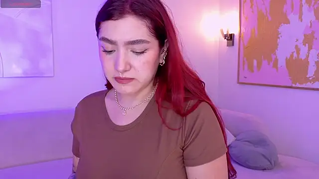 Snapshot of ViolettCastel chatting on March 22, 2026, 4:32 pm ViolettCastel online show from March 22, 2026, 4:32 pm