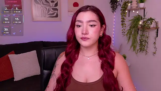 Snapshot of ViolettCastel chatting on April 8, 2026, 7:47 pm ViolettCastel online show from April 8, 2026, 7:47 pm
