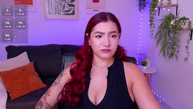 Snapshot of ViolettCastel chatting on April 13, 2026, 7:08 pm ViolettCastel online show from April 13, 2026, 7:08 pm