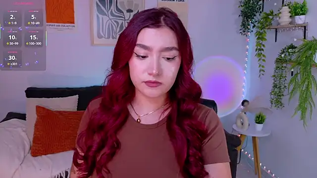 Snapshot of ViolettCastel chatting on June 4, 2026, 10:16 pm ViolettCastel online show from June 4, 2026, 10:16 pm
