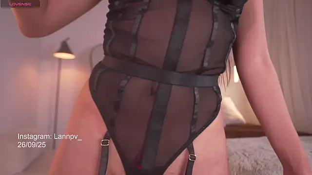 Snapshot of lanie__ chatting on September 26, 2025, 10:58 pm lanie online show from September 26, 2025, 10:58 pm