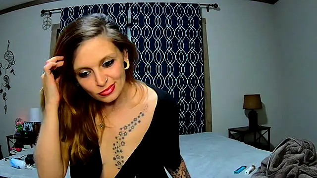 Snapshot of ZeelaXoXo chatting on January 14, 2025, 6:24 am ZeelaXoXo online show from January 14, 2025, 6:24 am