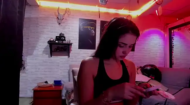 Snapshot of Kimmymadison- chatting on January 17, 2025, 2:39 am Kimmymadison- online show from January 17, 2025, 2:39 am