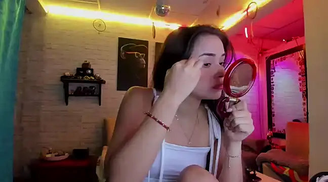 Snapshot of Kimmymadison- chatting on February 5, 2025, 9:29 pm Kimmymadison- online show from February 5, 2025, 9:29 pm