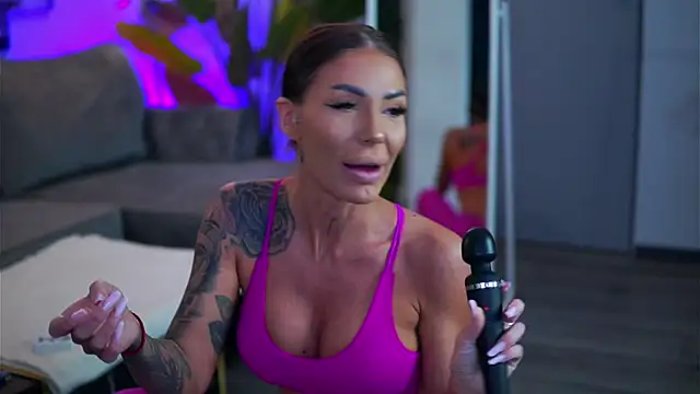 RaquelleVon online show from February 16, 2026, 10:22 am