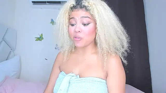 sofiacastillo01 online show from February 28, 2026, 1:50 am