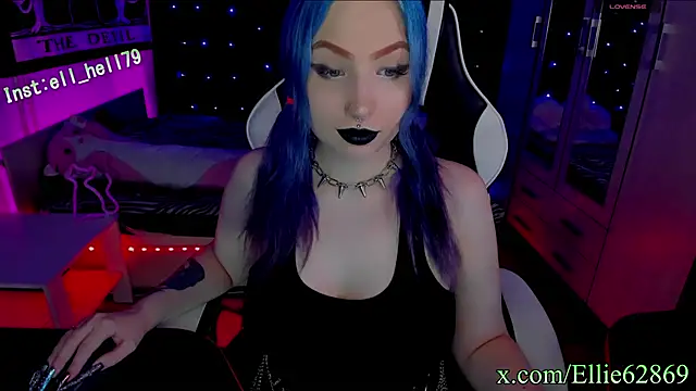 Kitty goth online show from January 19, 2025, 6:21 pm