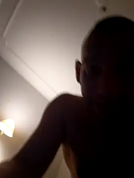 Snapshot of Bartzrl chatting on October 10, 2025, 5:45 pm Bartzrl online show from October 10, 2025, 5:45 pm