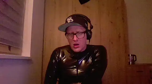 Bigthroaterboy online show from February 15, 2025, 9:48 pm