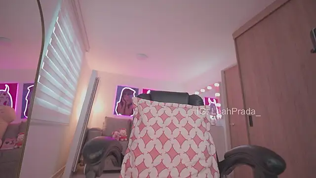 LeahPrada  online show from March 1, 2026, 10:45 pm