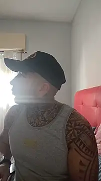 BigboyGirsbig online show from April 19, 2026, 4:39 pm