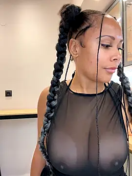 HaileyDiana online show from November 26, 2025, 1:45 pm