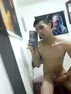 Restrepo300 online show from December 11, 2024, 2:09 am