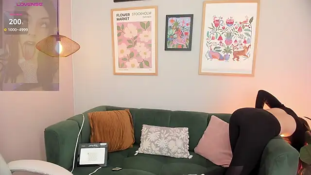 Melissa Koster online show from October 12, 2025, 9:14 pm