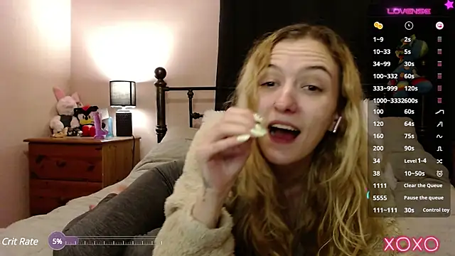 EllieeRose online show from December 16, 2024, 1:32 pm