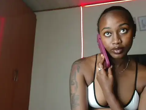 Snapshot of Miss_hot_candy chatting on January 7, 2025, 7:31 am Miss hot candy online show from January 7, 2025, 7:31 am