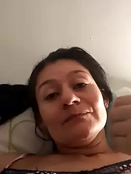 AllysonMilf69 online show from January 12, 2025, 1:21 am