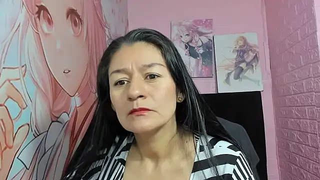 AllysonMilf69 online show from February 4, 2025, 1:38 pm