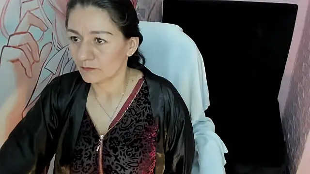 AllysonMilf69 online show from October 18, 2025, 2:18 pm