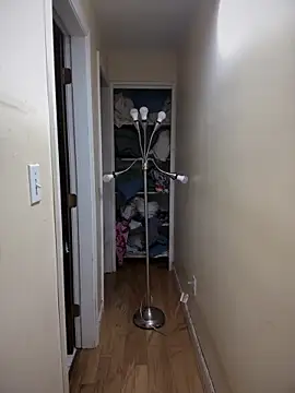 DaddySnowXX online show from December 18, 2025, 8:09 am