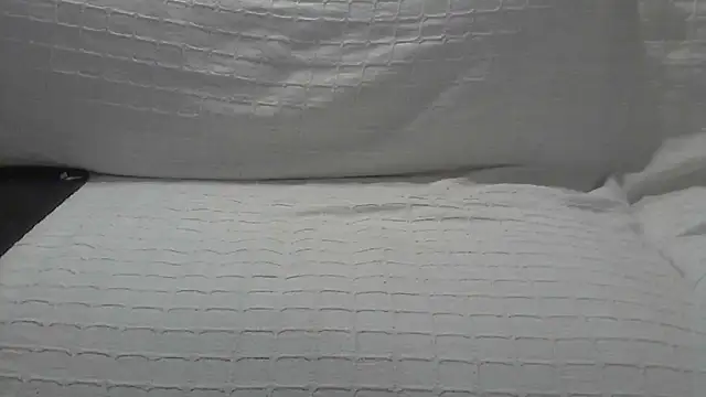 alyzora 41 online show from November 11, 2025, 3:01 pm