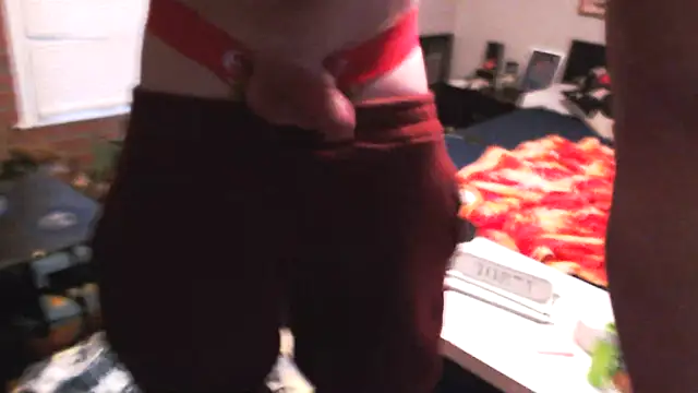 Snapshot of trash4cash chatting on January 31, 2025, 11:03 pm trash4cash online show from January 31, 2025, 11:03 pm