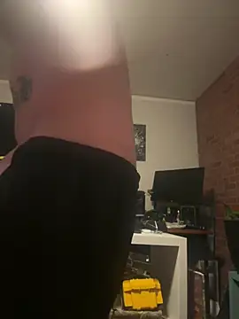 Snapshot of trash4cash chatting on March 4, 2025, 1:45 am trash4cash online show from March 4, 2025, 1:45 am