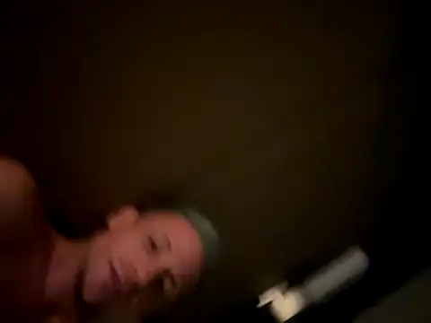 Snapshot of trash4cash chatting on September 9, 2025, 8:03 am trash4cash online show from September 9, 2025, 8:03 am