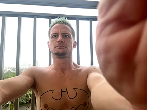 Snapshot of trash4cash chatting on September 10, 2025, 4:40 pm trash4cash online show from September 10, 2025, 4:40 pm