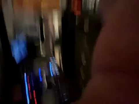 Snapshot of trash4cash chatting on November 19, 2025, 7:08 am trash4cash online show from November 19, 2025, 7:08 am