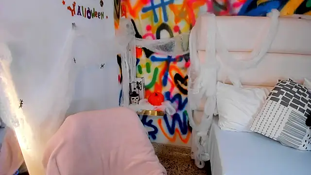 Liana Bernocchi online show from September 29, 2025, 9:08 pm