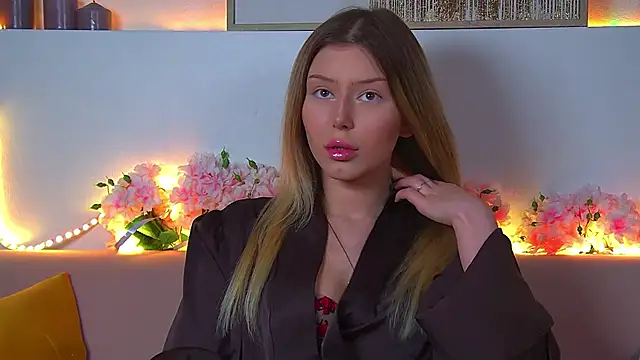 LiliaBianka online show from February 16, 2025, 12:43 pm