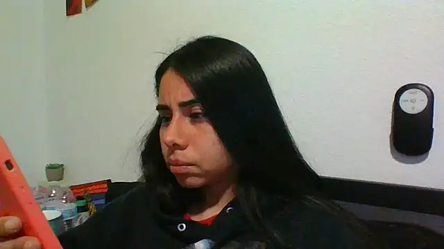 catrinasexy19 online show from December 3, 2024, 10:40 pm