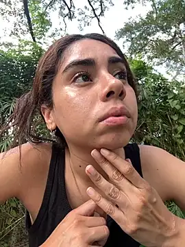 catrinasexy19 online show from September 20, 2025, 7:37 pm