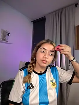 JoselinFlower  online show from November 25, 2025, 2:44 am